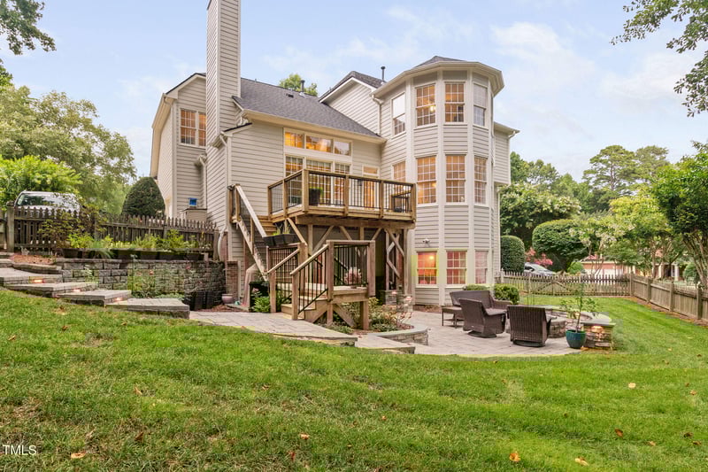 100 Beraneak Ln, Cary, NC 27519