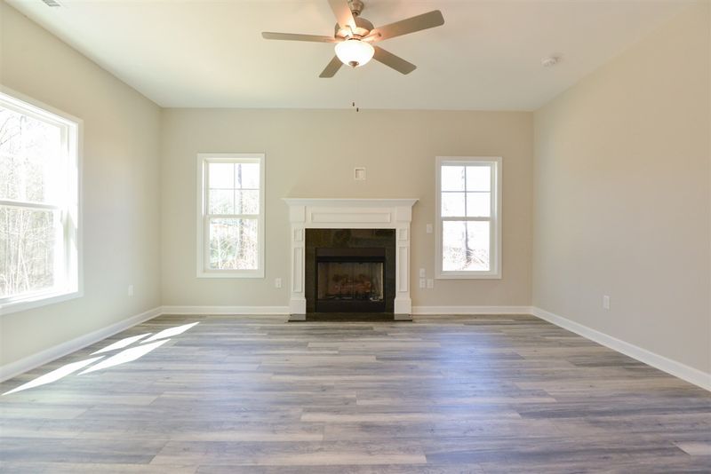100 Berg St, Smithfield, NC 27577