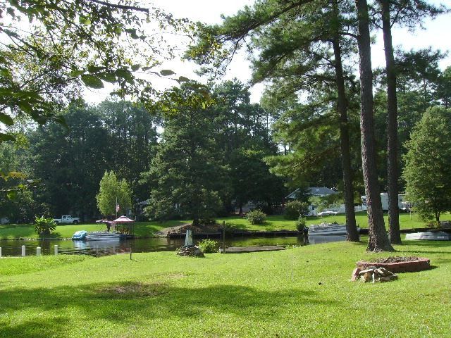 100 Big Horn Dr, Louisburg, NC 27549