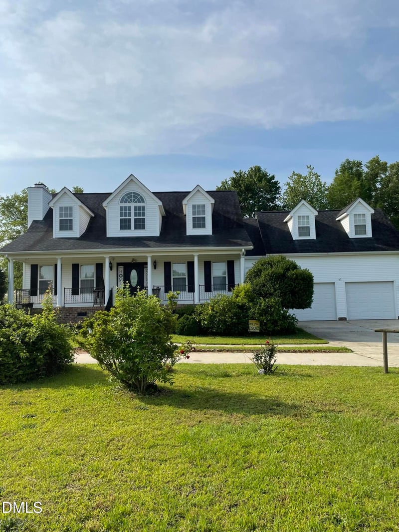 100 Blackberry Creek Dr, Willow Springs, NC 27592