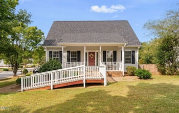 100 Blackthorne Pl, Garner, NC 27529