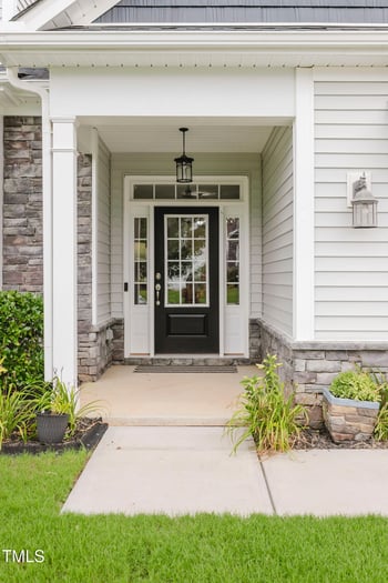 100 Bowhill Dr, Clayton, NC 27527