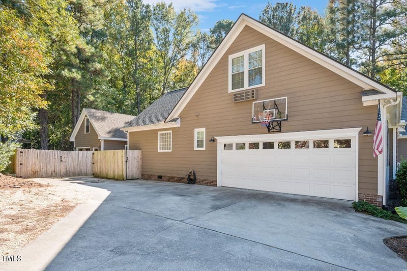 100 Bradborne Cir, Clayton, NC 27520