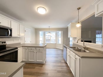 100 Broken Lance Dr, Youngsville, NC 27596