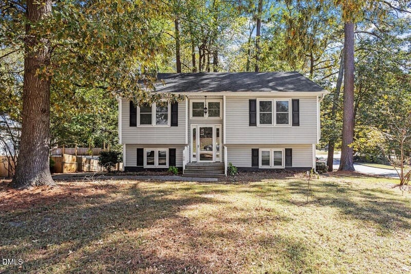 100 Brook Rock Ln, Garner, NC 27529