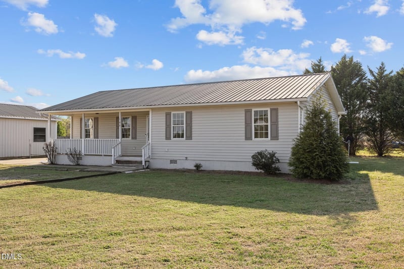 100 Bruces Ln, Dunn, NC 28334