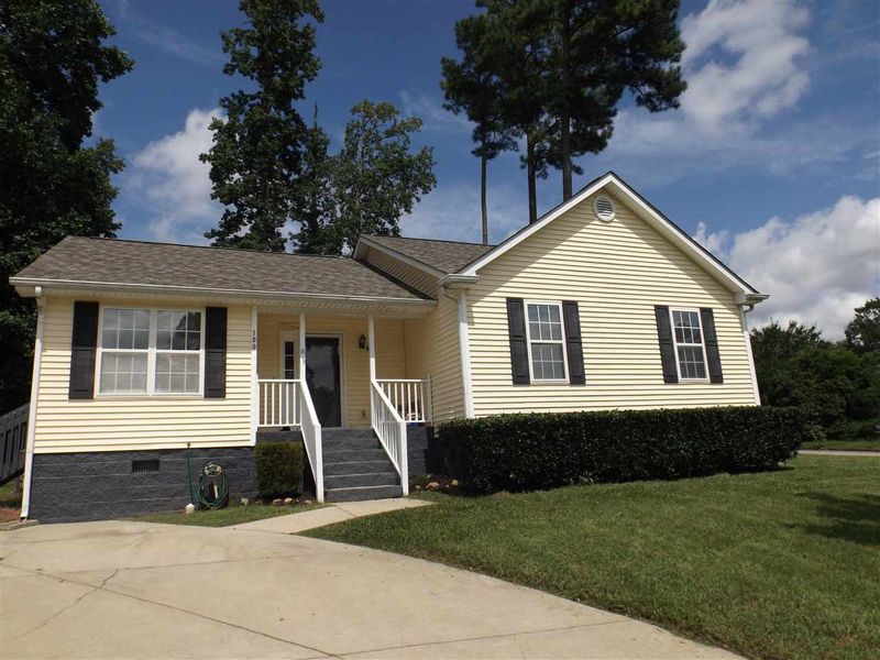 100 Bugenfield Ct, Garner, NC 27529