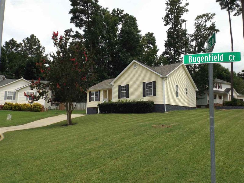 100 Bugenfield Ct, Garner, NC 27529