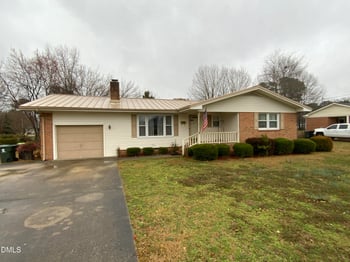 100 C St, Erwin, NC 28339