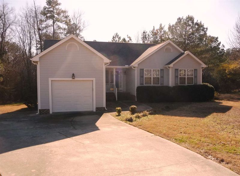 100 Camden Dr, Youngsville, NC 27596