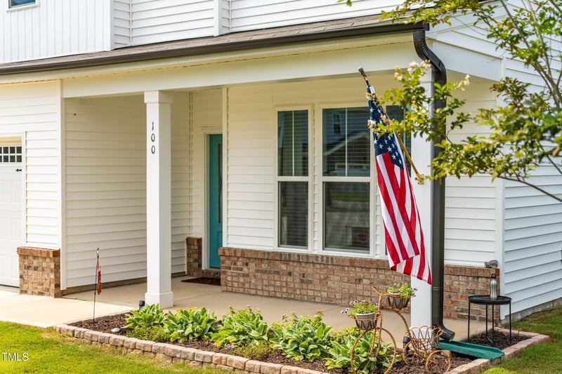 100 Capanne Ct, Clayton, NC 27527