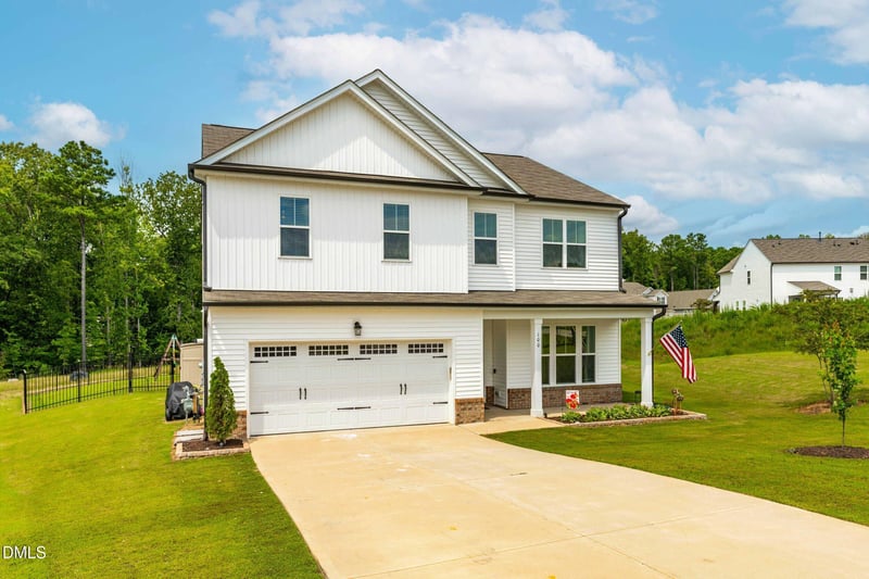 100 Capanne Ct, Clayton, NC 27527