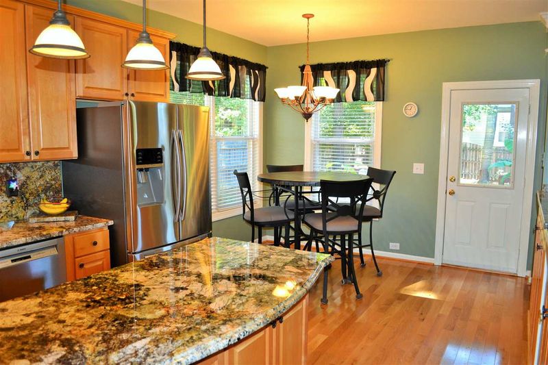 100 Capistrane Dr, Cary, NC 27519