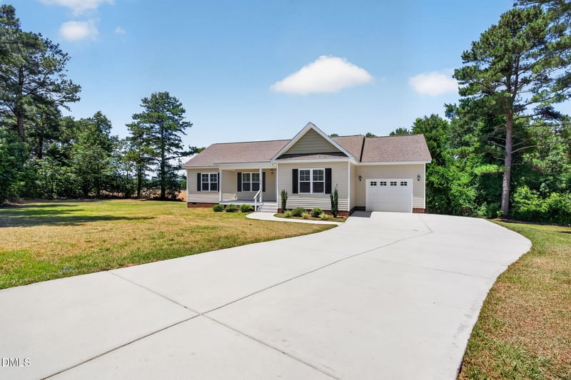 100 Carson Ct, Lillington, NC 27546