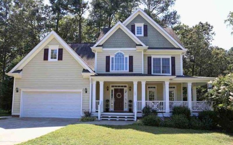 100 Celtic Cir, Chapel Hill, NC 27516
