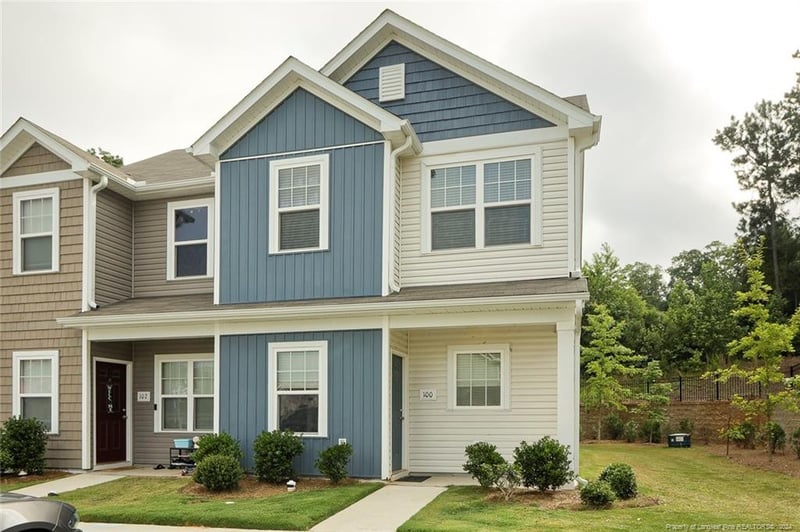 100 Chandler Ct, Sanford, NC 27330