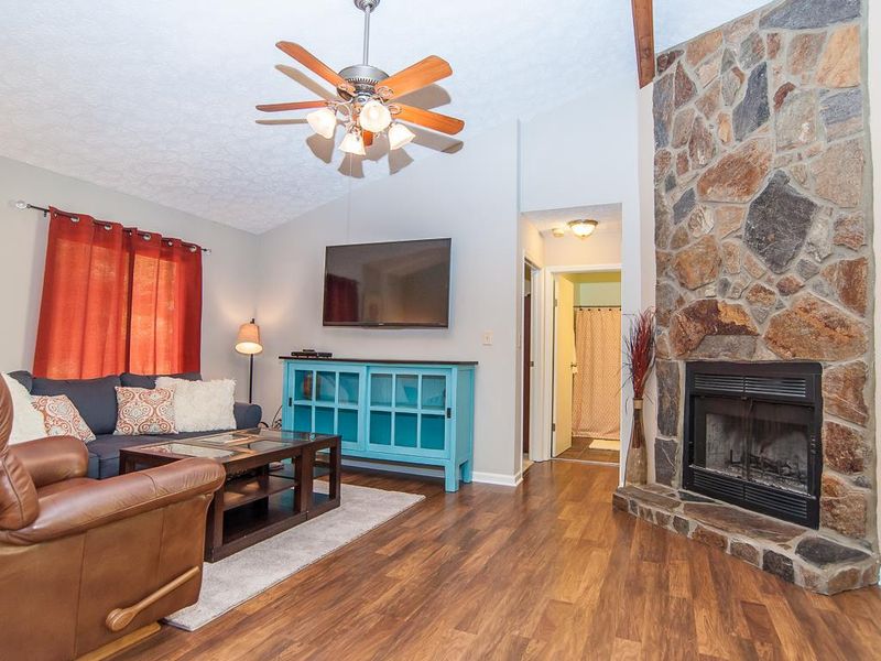100 W Charing Cross, Cary, NC 27513