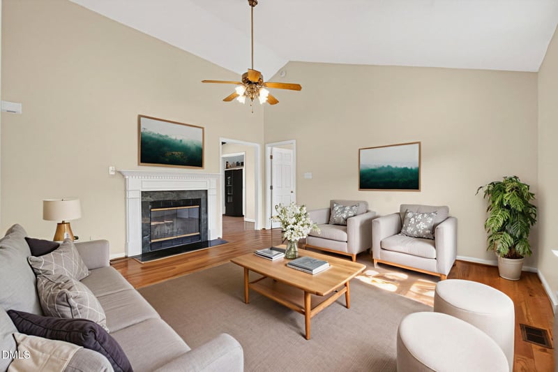 100 Cherrylaurel Dr, Youngsville, NC 27596