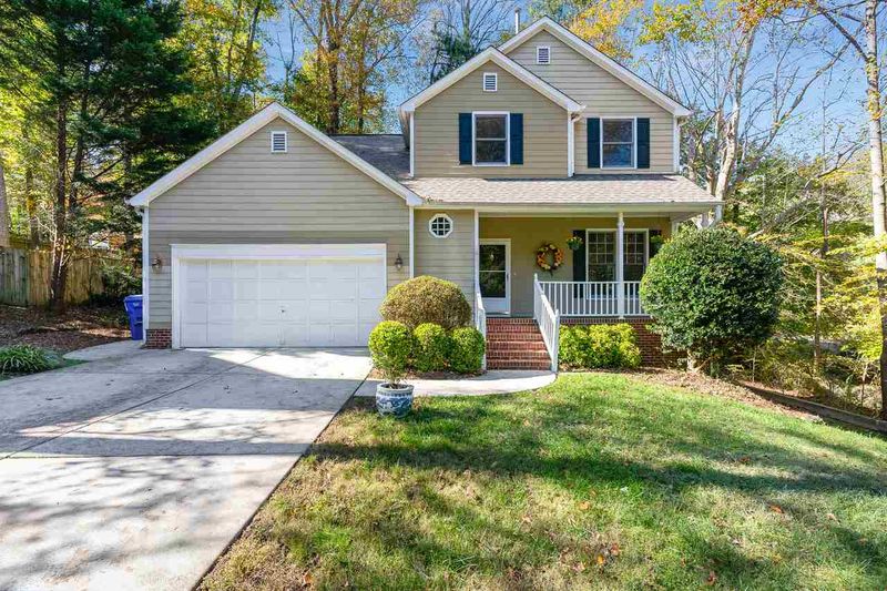 100 Cobble Ridge Dr, Chapel Hill, NC 27516