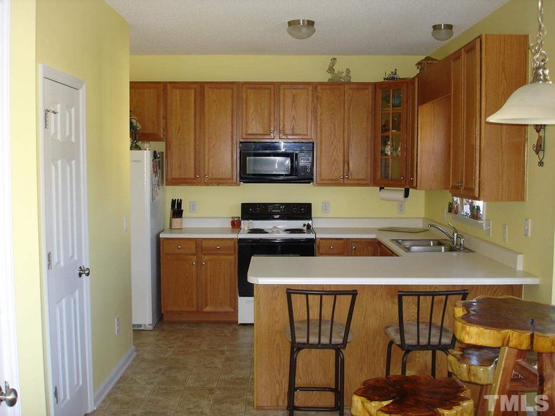 100 Constrata Ct, Garner, NC 27529