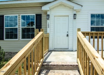 100 Cottonwood Ct, Kenly, NC 27542