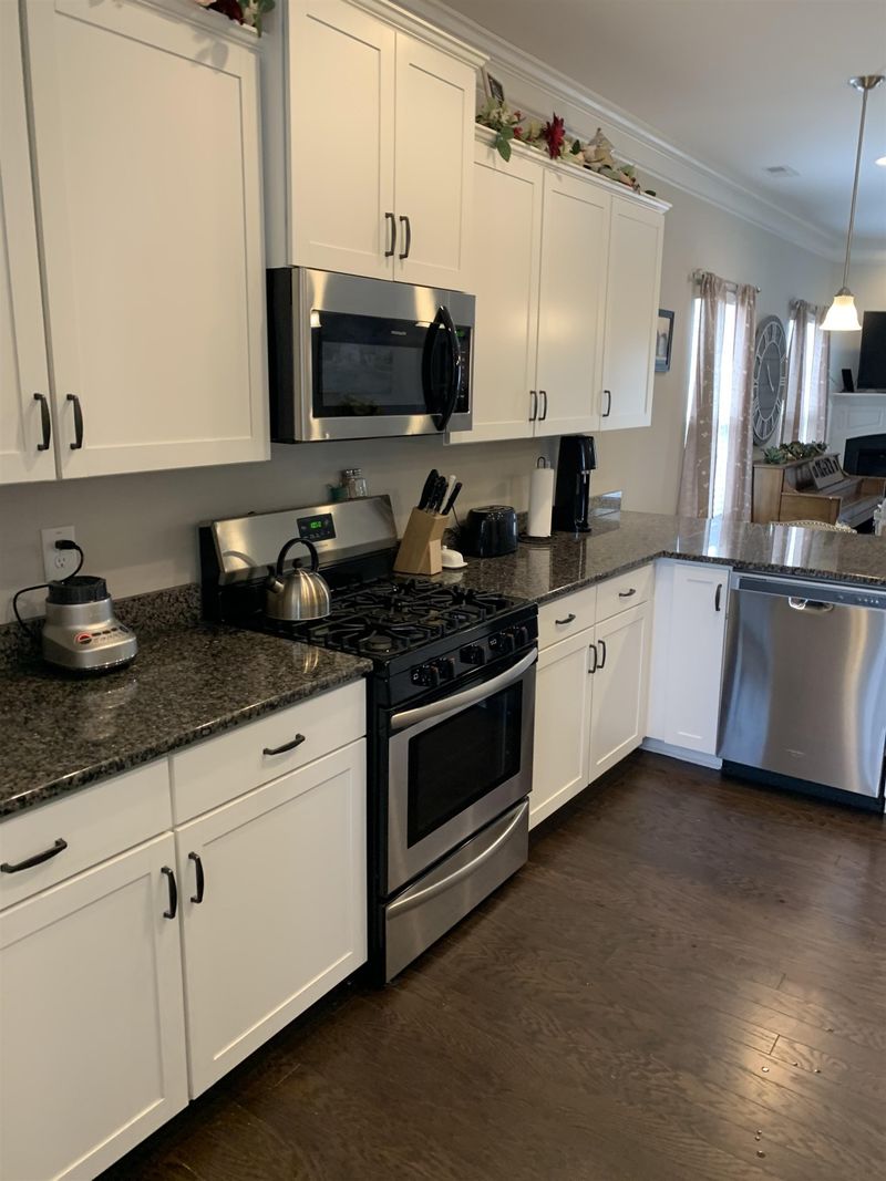 100 Covington Chase Ct, Garner, NC 27529