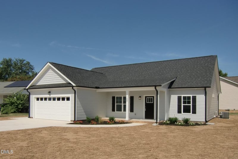 100 Covington Ln, Dunn, NC 28334