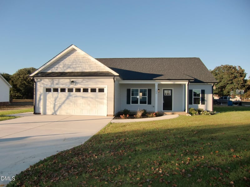 100 Covington Ln, Dunn, NC 28334