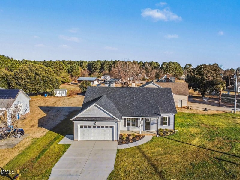 100 Covington Ln, Dunn, NC 28334