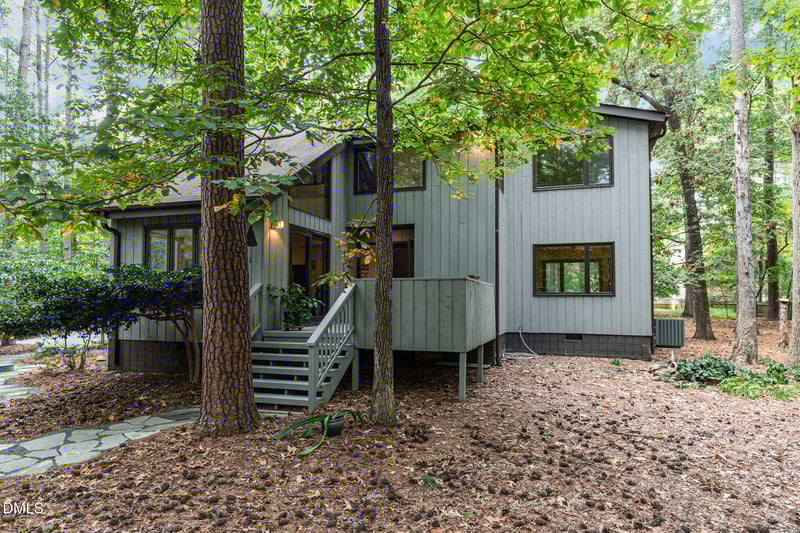 100 Crabapple Ln, Chapel Hill, NC 27514