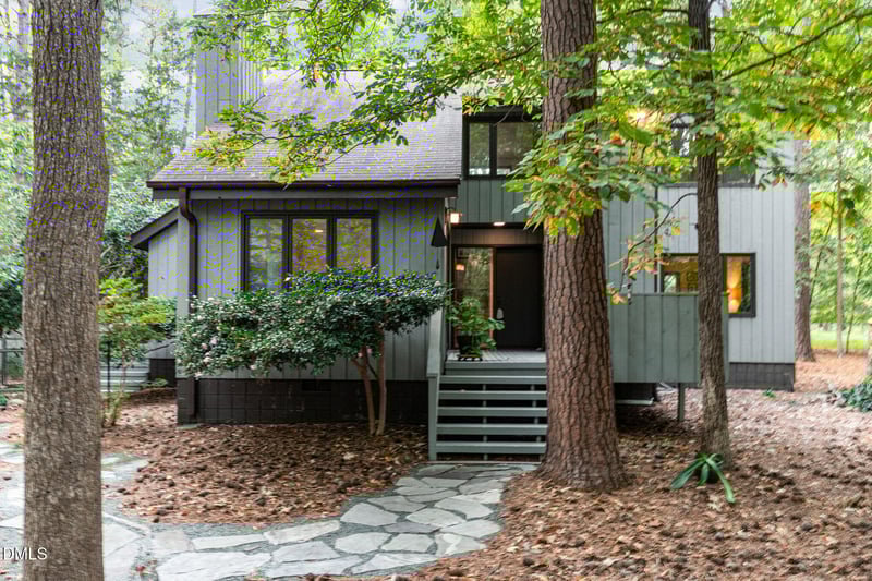 100 Crabapple Ln, Chapel Hill, NC 27514