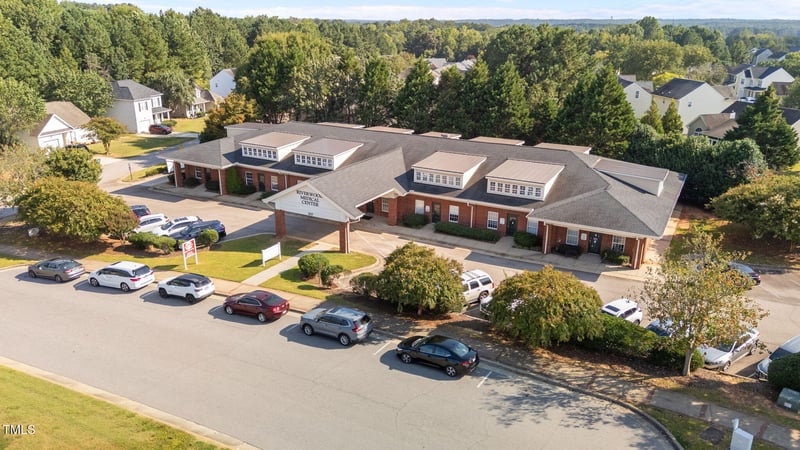 100 Cunningham Ln, Clayton, NC 27527