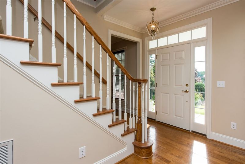 100 Danagher Ct, Holly Springs, NC 27540