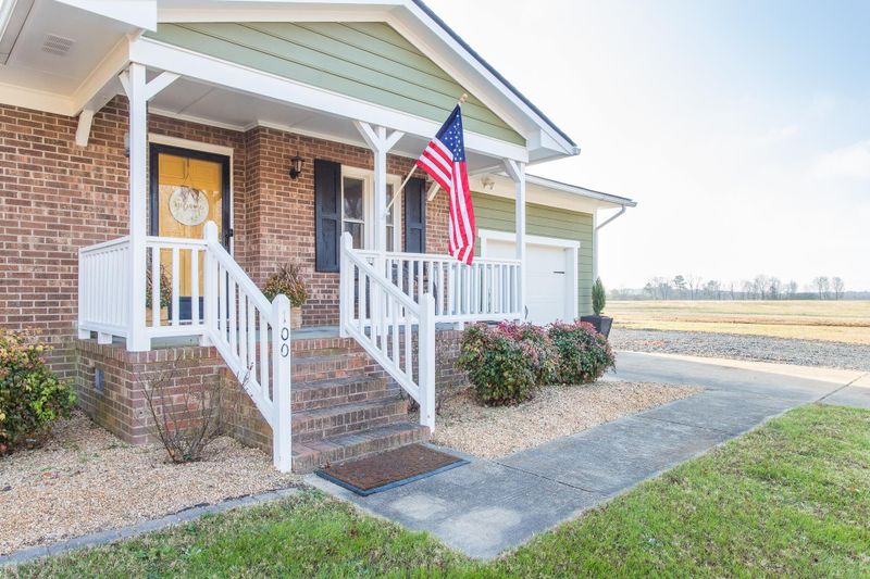 100 Daniel Rd, Smithfield, NC 27577