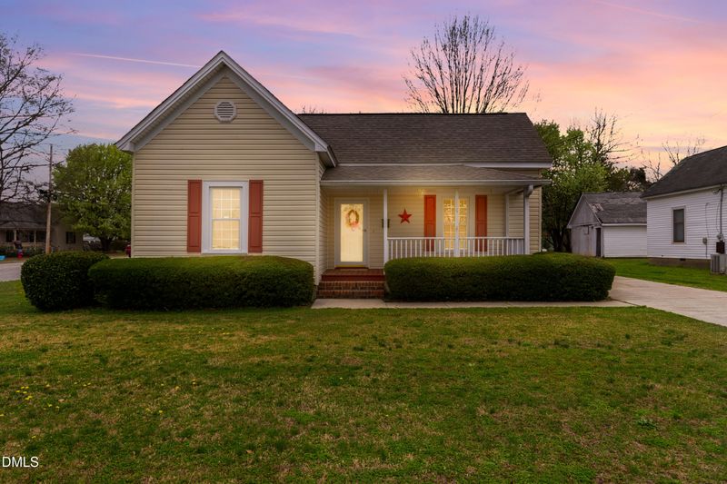 100 E E St, Erwin, NC 28339