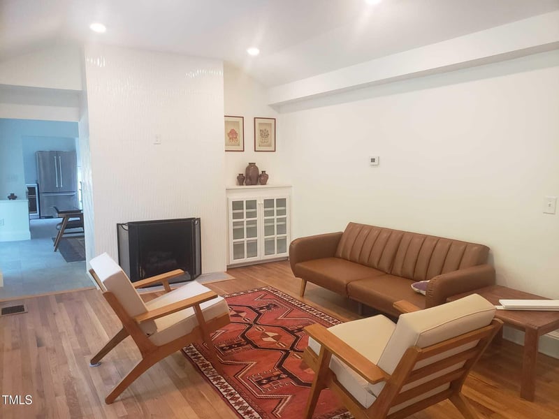100 Eastwood Lake Rd, Chapel Hill, NC 27514