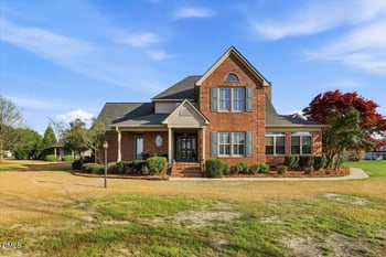 100 Edgebrook Dr, Pikeville, NC 27863