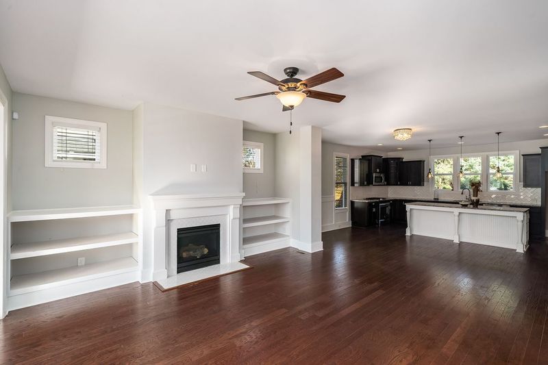 100 Edgepine Dr, Holly Springs, NC 27540