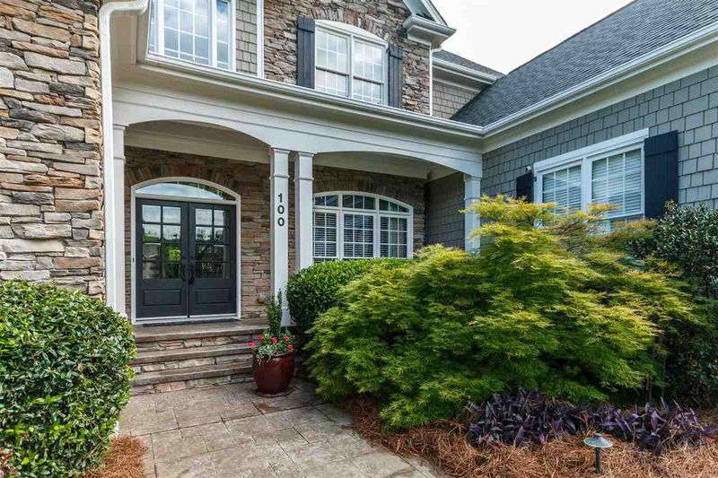 100 Edgewood Dr, Durham, NC 27713