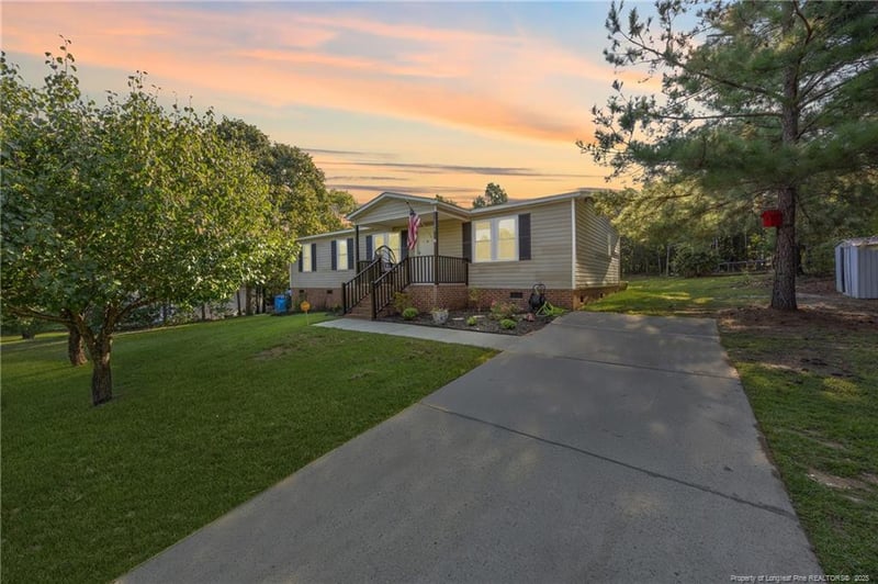 100 Eisler Dr, Lillington, NC 27546