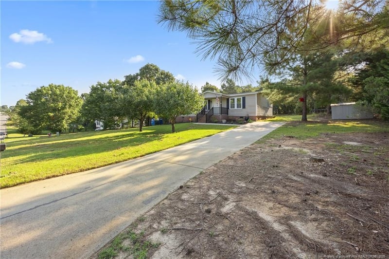 100 Eisler Dr, Lillington, NC 27546