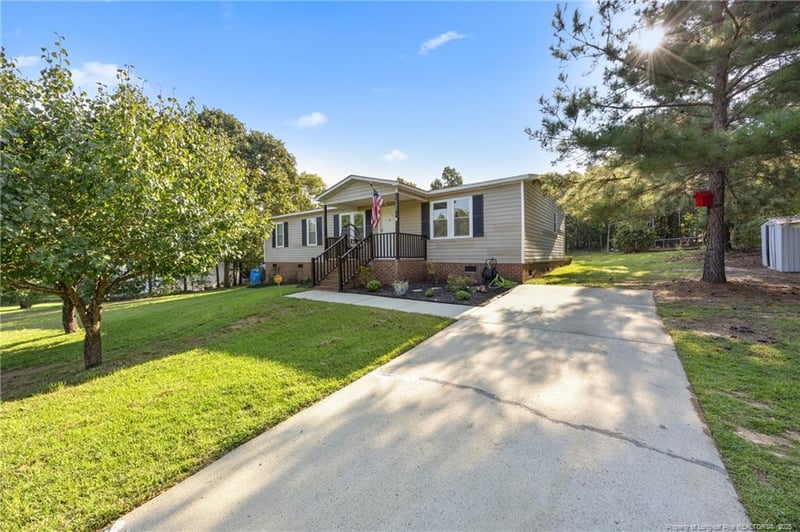 100 Eisler Dr, Lillington, NC 27546