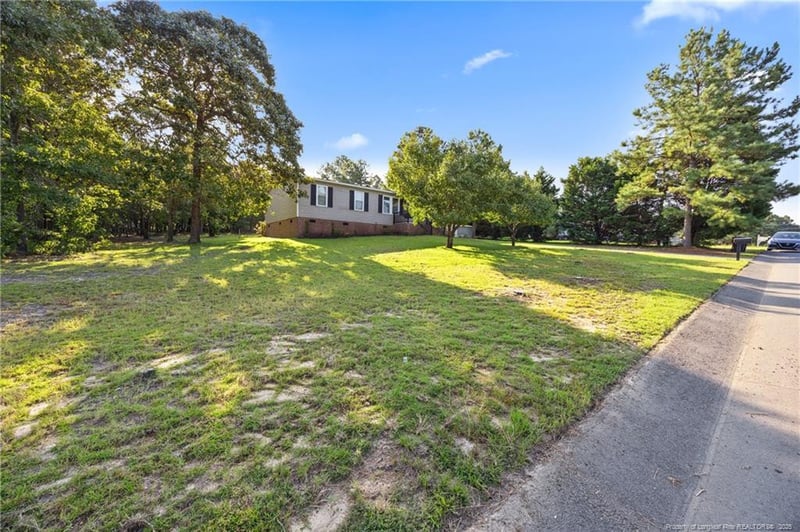 100 Eisler Dr, Lillington, NC 27546
