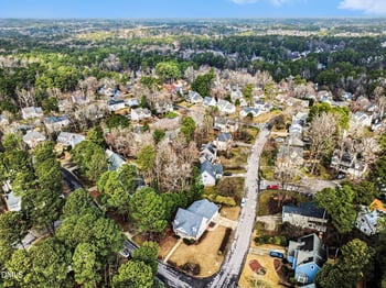 100 Ferncroft Ct, Cary, NC 27519