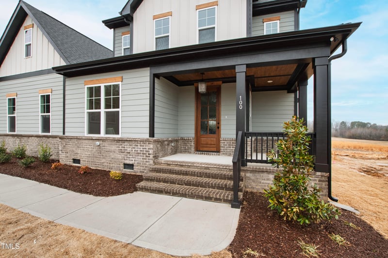 100 Firefly Ln, Youngsville, NC 27596