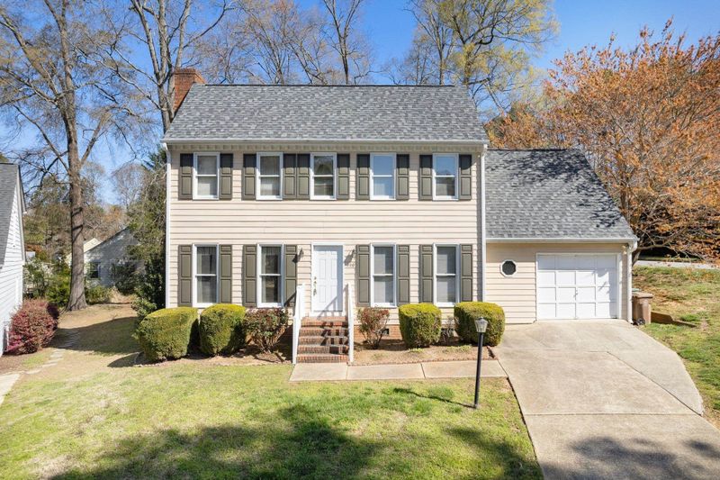 100 Fox Horn Rn, Cary, NC 27511