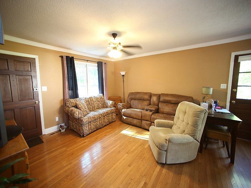 100 Fox Run Dr, Wendell, NC 27591
