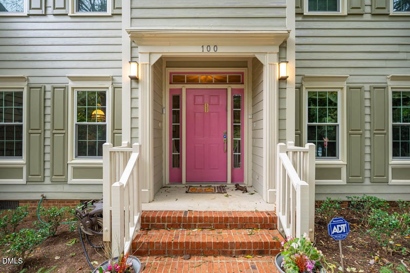 100 Garden Gate Dr, Chapel Hill, NC 27516