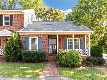 100 Granby Ct, Cary, NC 27511