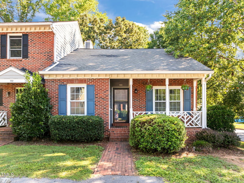 100 Granby Ct, Cary, NC 27511